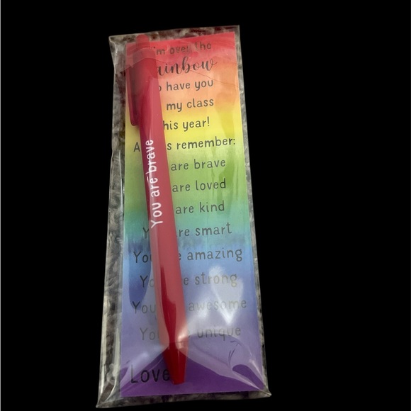 1 Colorful Cosmetic Pouch with Accessories (buy now) - Picture 4 of 4